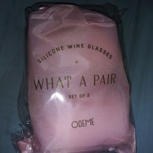 Odeme what a pair silicone wine glasses